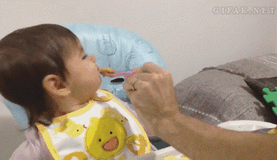 Animation: Baby refusing to be spoon fed